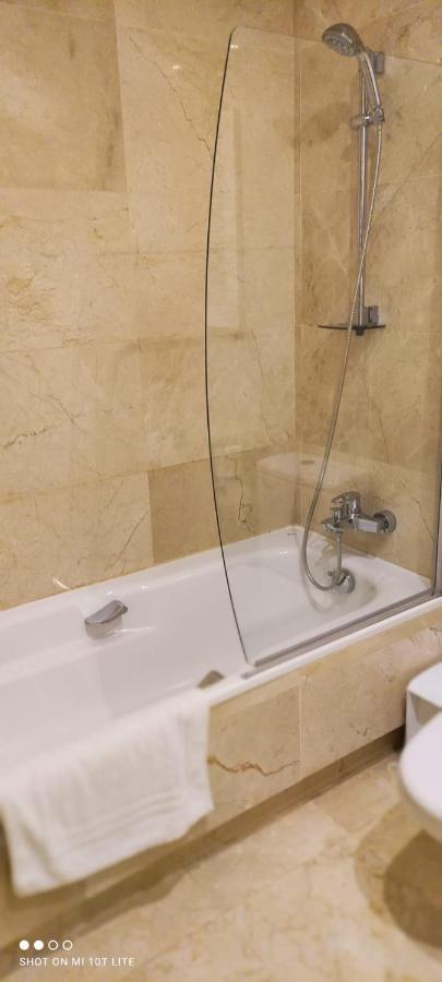 Bevs Ground Floor Roda Golf Apartment! San Javier Room photo